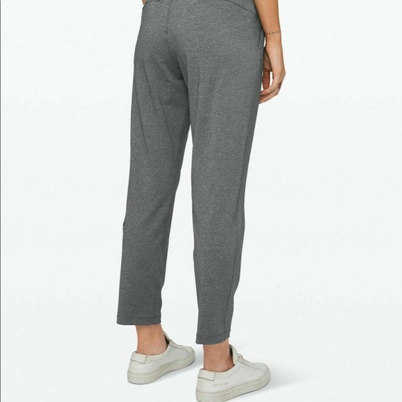 Lululemon On The Fly Crop Pant - Picture 4 of 8